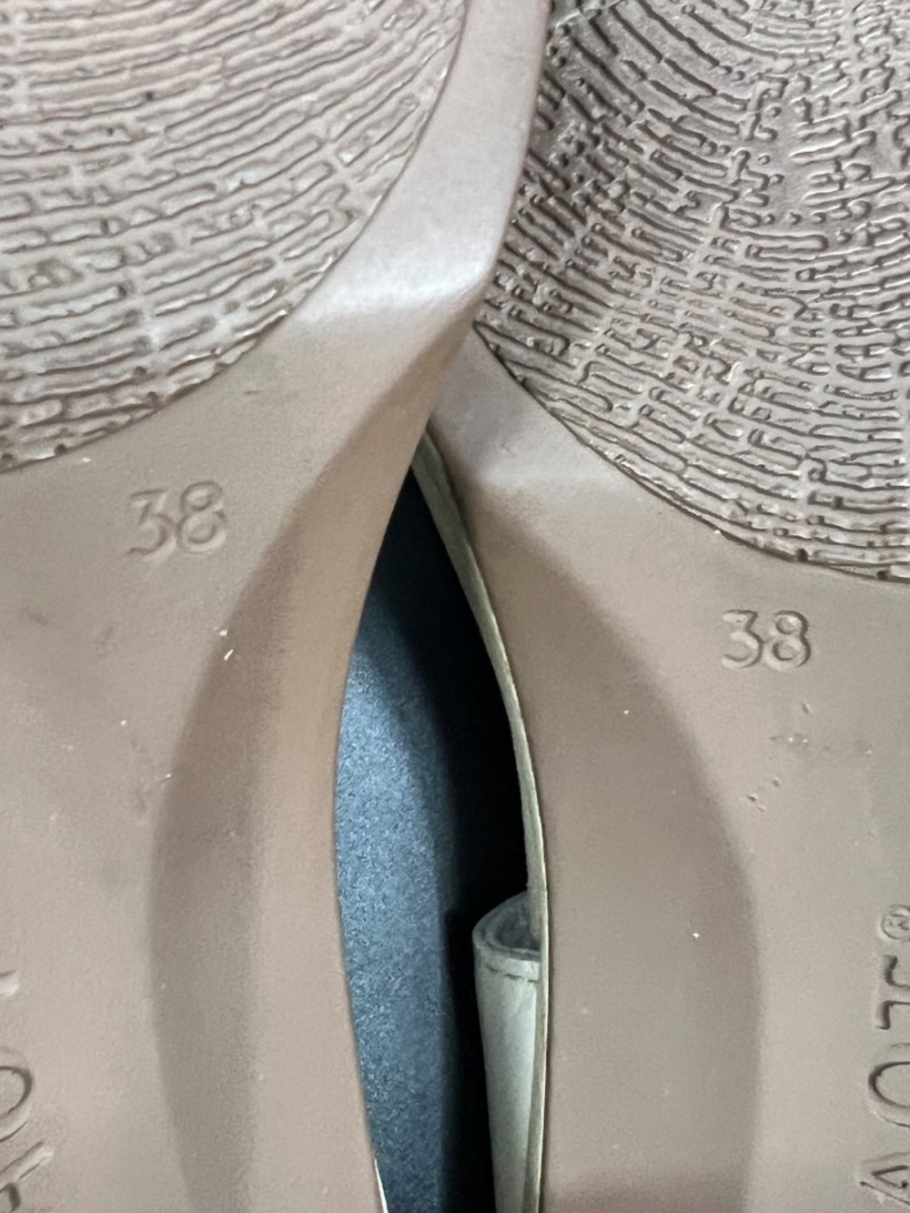 Naot Mode Leather Sandals Women Size 7-7. 5 (EU38) White Ivory Tan Platform EUC - Picture 10 of 10